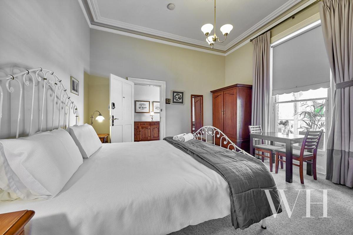 West Perth 아룬델's 부티크 어코모데이션 B&B 외부 사진