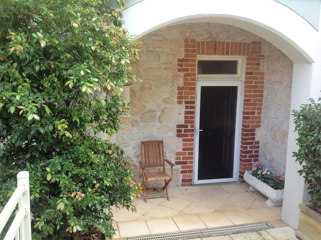 West Perth 아룬델's 부티크 어코모데이션 B&B 외부 사진