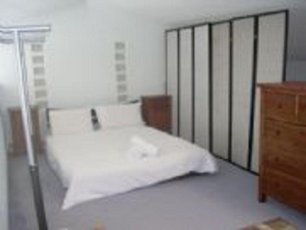 West Perth 아룬델's 부티크 어코모데이션 B&B 외부 사진