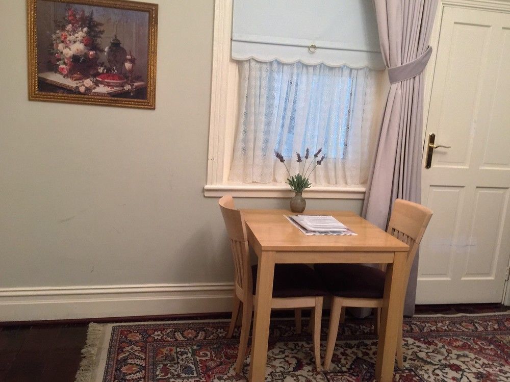 West Perth 아룬델's 부티크 어코모데이션 B&B 외부 사진