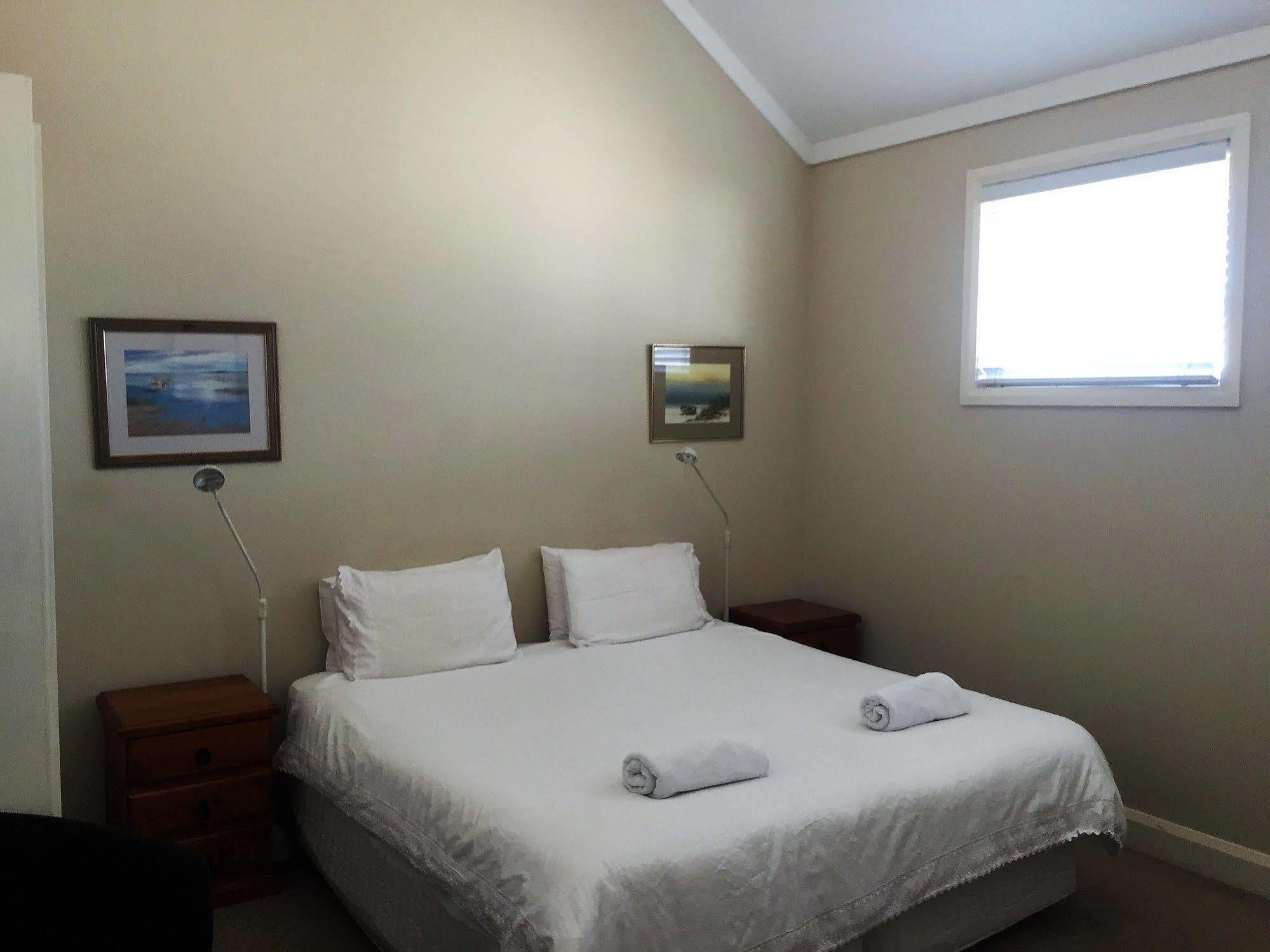 West Perth 아룬델's 부티크 어코모데이션 B&B 외부 사진