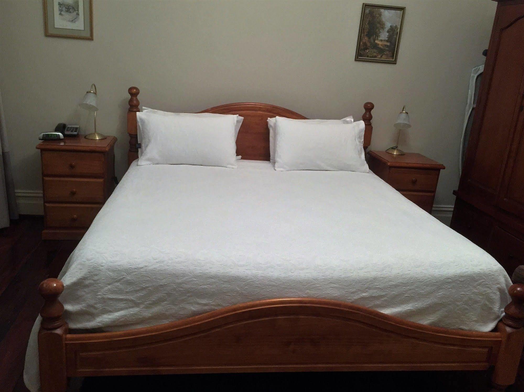 West Perth 아룬델's 부티크 어코모데이션 B&B 외부 사진